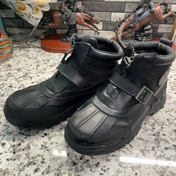 Boys Polo Boots-Colby Mid Zip. Size 7 - Picture 2 of 6